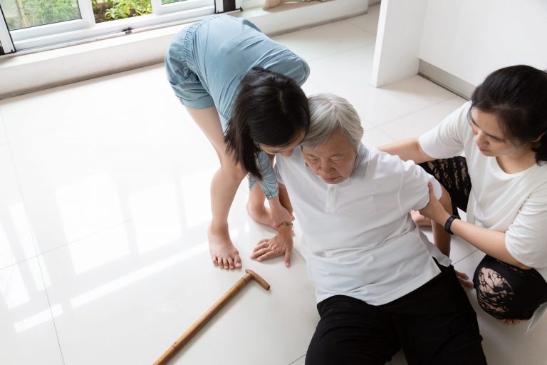 Slip and fall misinformation causes slip injuries